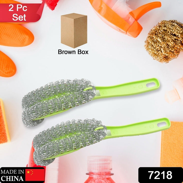 Wire kitchen brush with small head, ideal for cleaning pots and pans.